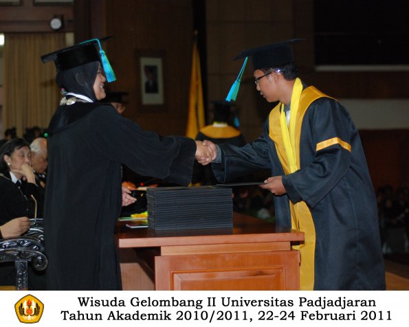 wisuda-fpik-s1-oleh-dekan-023