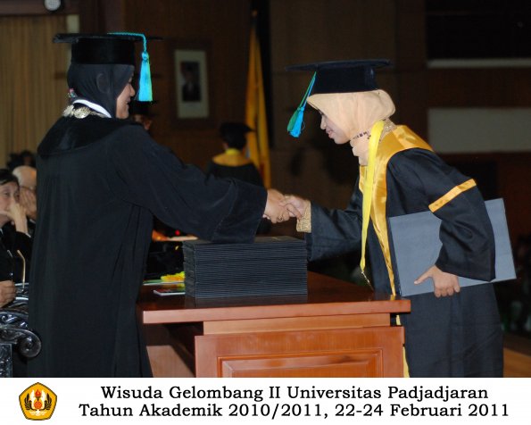 wisuda-fpik-s1-oleh-dekan-027