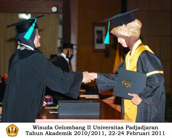 wisuda-fpik-s1-oleh-dekan-028