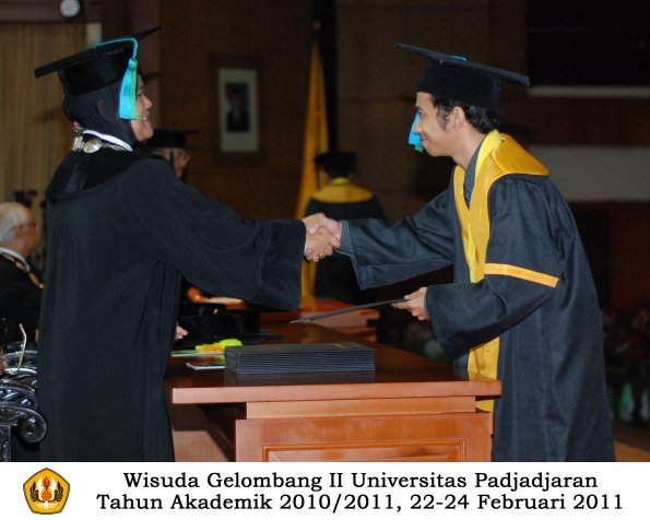 wisuda-fpik-s1-oleh-dekan-053