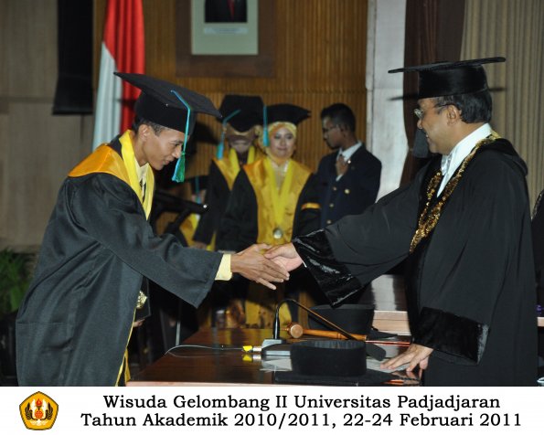 wisuda-fpik-s1-oleh-rektor_25