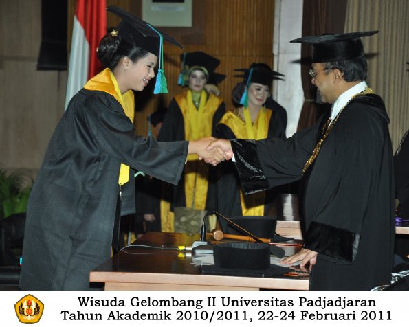 wisuda-fpik-s1-oleh-rektor_35