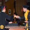 wisuda-unpad-gel-ii-ta-2012_2013-fakultas-hukum-oleh-dekan-090