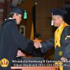 wisuda-unpad-gel-ii-ta-2012_2013-fakultas-pertanian-oleh-dekan-025