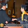 wisuda-unpad-gel-ii-ta-2012_2013-fakultas-ilmu-budaya-oleh-dekan-121