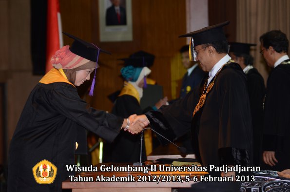 wisuda-unpad-gel-ii-ta-2012_2013-fakultas-psikologi-oleh-rektor-009