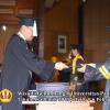 wisuda-unpad-gel-ii-ta-2013_2014-fakultas-ilmu-budaya-oleh-dekan-032