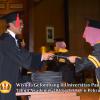 wisuda-unpad-gel-ii-ta-2013_2014-fakultas-hukum-oleh-dekan-050