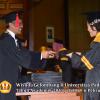 wisuda-unpad-gel-ii-ta-2013_2014-fakultas-hukum-oleh-dekan-051
