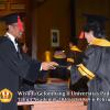wisuda-unpad-gel-ii-ta-2013_2014-fakultas-hukum-oleh-dekan-058