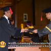 wisuda-unpad-gel-ii-ta-2013_2014-fakultas-hukum-oleh-dekan-129