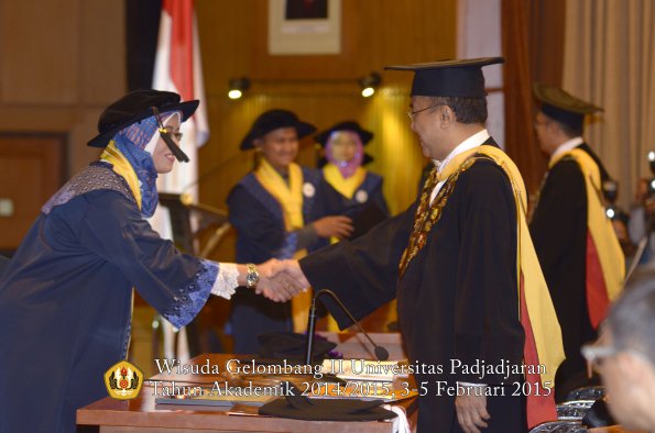 Wisuda Unpad Gel II TA 2014_2015 Program Pasca oleh Rektor 042