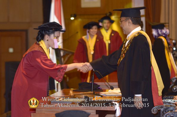 Wisuda Unpad Gel II TA 2014_2015 Fakultas KEdokteran Gigi oleh Rektor 002
