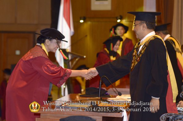 Wisuda Unpad Gel II TA 2014_2015  Fakultas TIP oleh Rektor 001