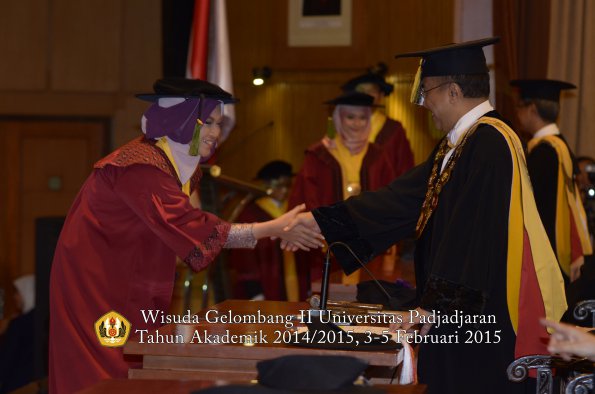 Wisuda Unpad Gel II TA 2014_2015 Fakultas Kedokteran oleh Rektor 112