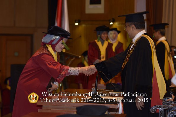 Wisuda Unpad Gel II TA 2014_2015 Fakultas Kedokteran oleh Rektor 134