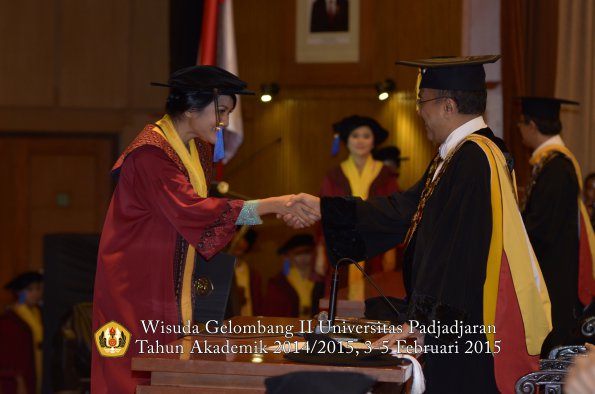 Wisuda Unpad Gel II TA 2014_2015 Fakultas ISIP oleh Rektor 020