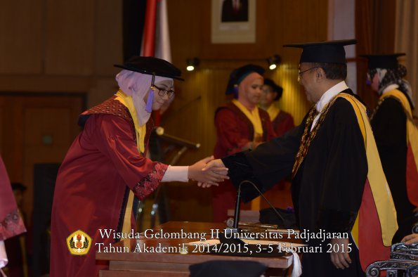 Wisuda Unpad Gel II TA 2014_2015  Fakultas Psikologi oleh Rektor 006
