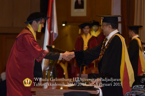 Wisuda Unpad Gel II TA 2014_2015  Fakultas Ilmu Komunikasi oleh Rektor 006