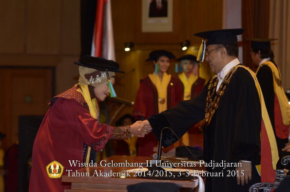 Wisuda Unpad Gel II TA 2014_2015  Fakultas PIK oleh Rektor 001