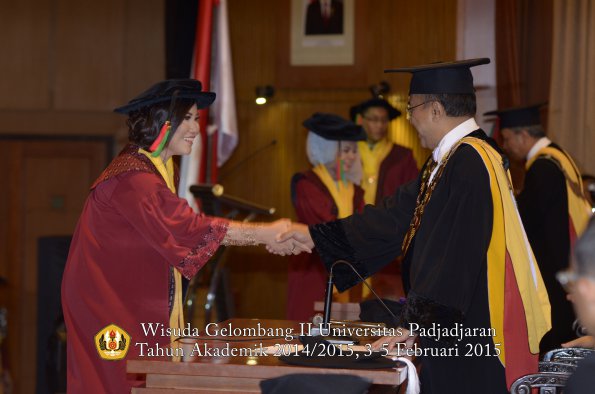 Wisuda Unpad Gel II TA 2014_2015  Fakultas TIP oleh Rektor 008