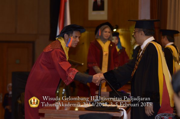 Wisuda Unpad Gel II TA 2014_2015  Fakultas Teknik Geologi oleh Rektor 005