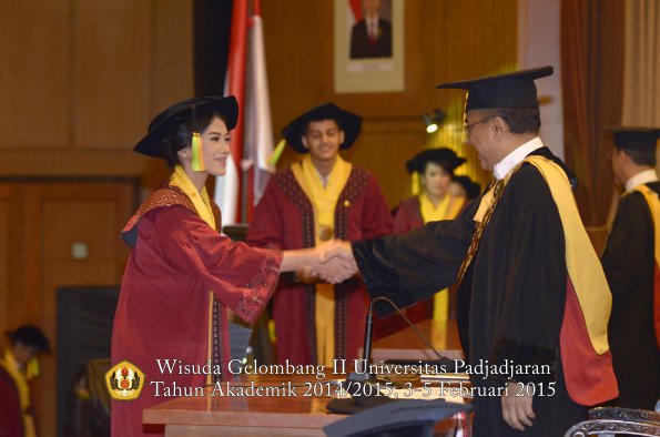 Wisuda Unpad Gel II TA 2014_2015  Fakultas Ilmu Komunikasi oleh Rektor 002