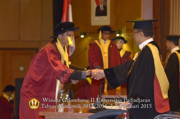 Wisuda Unpad Gel II TA 2014_2015  Fakultas Ilmu Komunikasi oleh Rektor 012