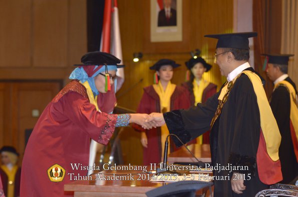 Wisuda Unpad Gel II TA 2014_2015  Fakultas TIP oleh Rektor 009