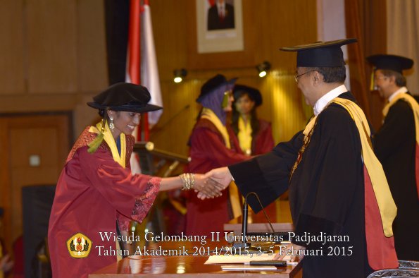 Wisuda Unpad Gel II TA 2014_2015 Fakultas Kedokteran oleh Rektor 113