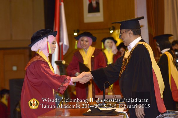 Wisuda Unpad Gel II TA 2014_2015 Fakultas Mipa oleh Rektor 006