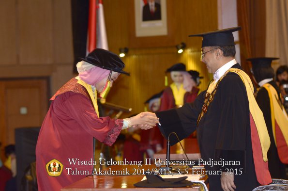 Wisuda Unpad Gel II TA 2014_2015 Fakultas Mipa oleh Rektor 007
