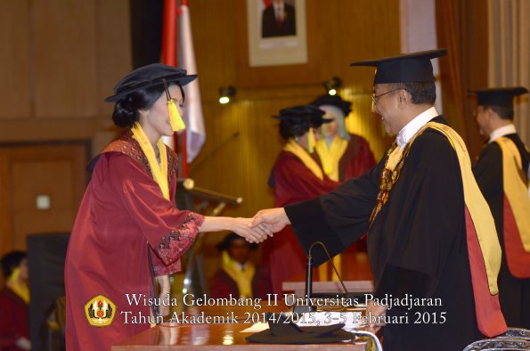 Wisuda Unpad Gel II TA 2014_2015  Fakultas Ilmu Komunikasi oleh Rektor 011
