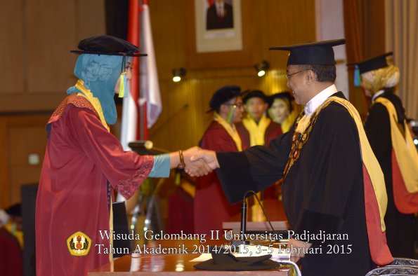 Wisuda Unpad Gel II TA 2014_2015  Fakultas Farmasi oleh Rektor 004