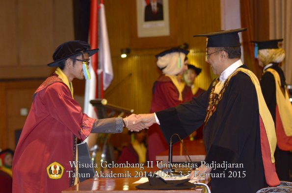 Wisuda Unpad Gel II TA 2014_2015  Fakultas Farmasi oleh Rektor 016