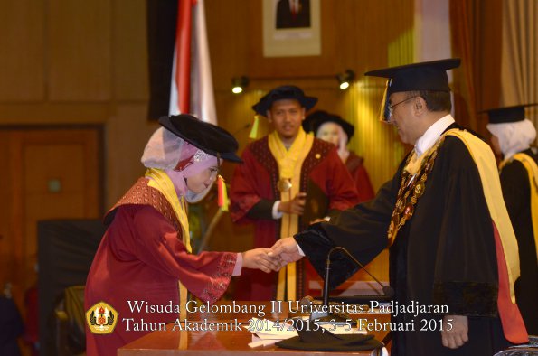 Wisuda Unpad Gel II TA 2014_2015 Fakultas Mipa oleh Rektor 019