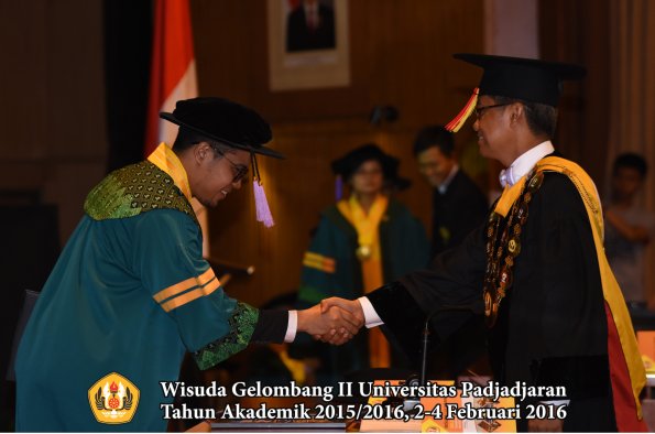 Wisuda Unpad Gel II TA 2015_2016   Fakultas Kedokteran Gigi oleh Rektor 001