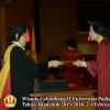 Wisuda Unpad Gel II TA 2015_2016 Fakultas Hukum oleh Dekan 068