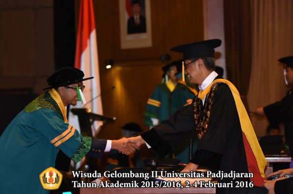 Wisuda Unpad Gel II TA 2015_2016  Sekolah Pascasarjana oleh Rektor 005
