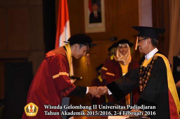 Wisuda Unpad Gel II TA 2015_2016  Fakultas Peternakan oleh Rektor  014