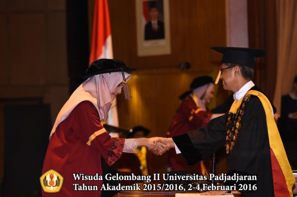 Wisuda Unpad Gel II TA 2015_2016  Fakultas Peternakan oleh Rektor  045
