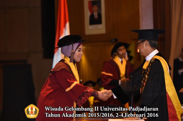 Wisuda Unpad Gel II TA 2015_2016  Fakultas Peternakan oleh Rektor  052