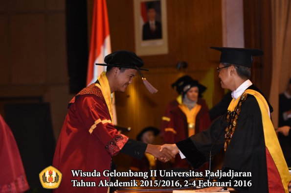 Wisuda Unpad Gel II TA 2015_2016  Fakultas Peternakan oleh Rektor  057