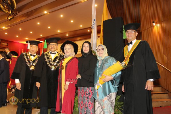 Wisuda Unpad Gel I I  TA 2017-2018 Sesi I 309