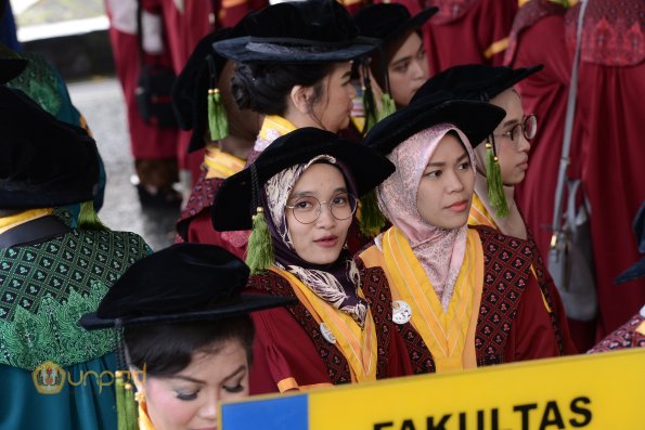 wisuda unpad gel II TA 2017-2018  Sesi I 180