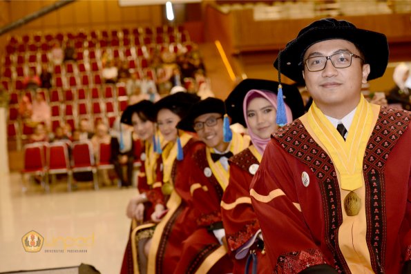 wisuda unpad gel II TA 2017-2018  Sesi I 207