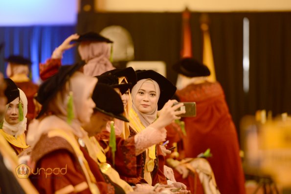 wisuda unpad gel II TA 2017-2018  Sesi I 219