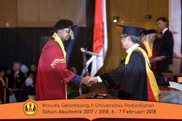 wisuda unpad gel II TA 2017-2018 fakultas kedokteran  oleh Rektor 116