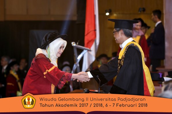 wisuda unpad gel II TA 2017-2018 fakultas kedokteran  oleh Rektor 150