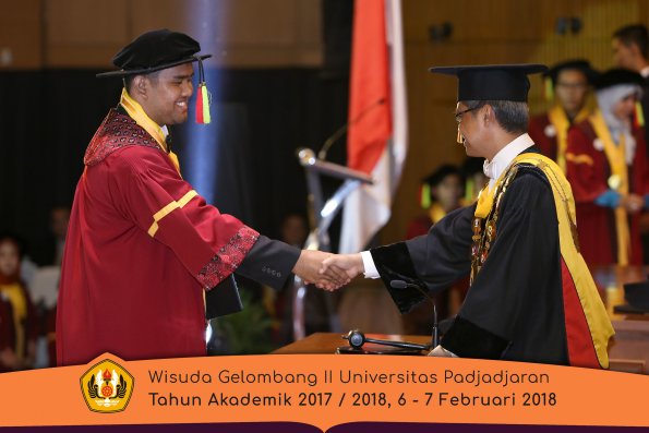 wisuda unpad gel II TA 2017-2018 MIPA Oleh Rektor 113